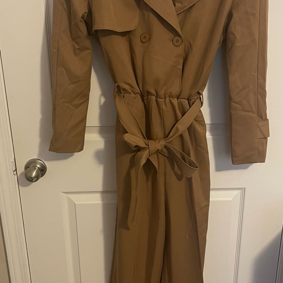 Jluxlabel tan double breasted jumpsuit - Picture 2 of 7